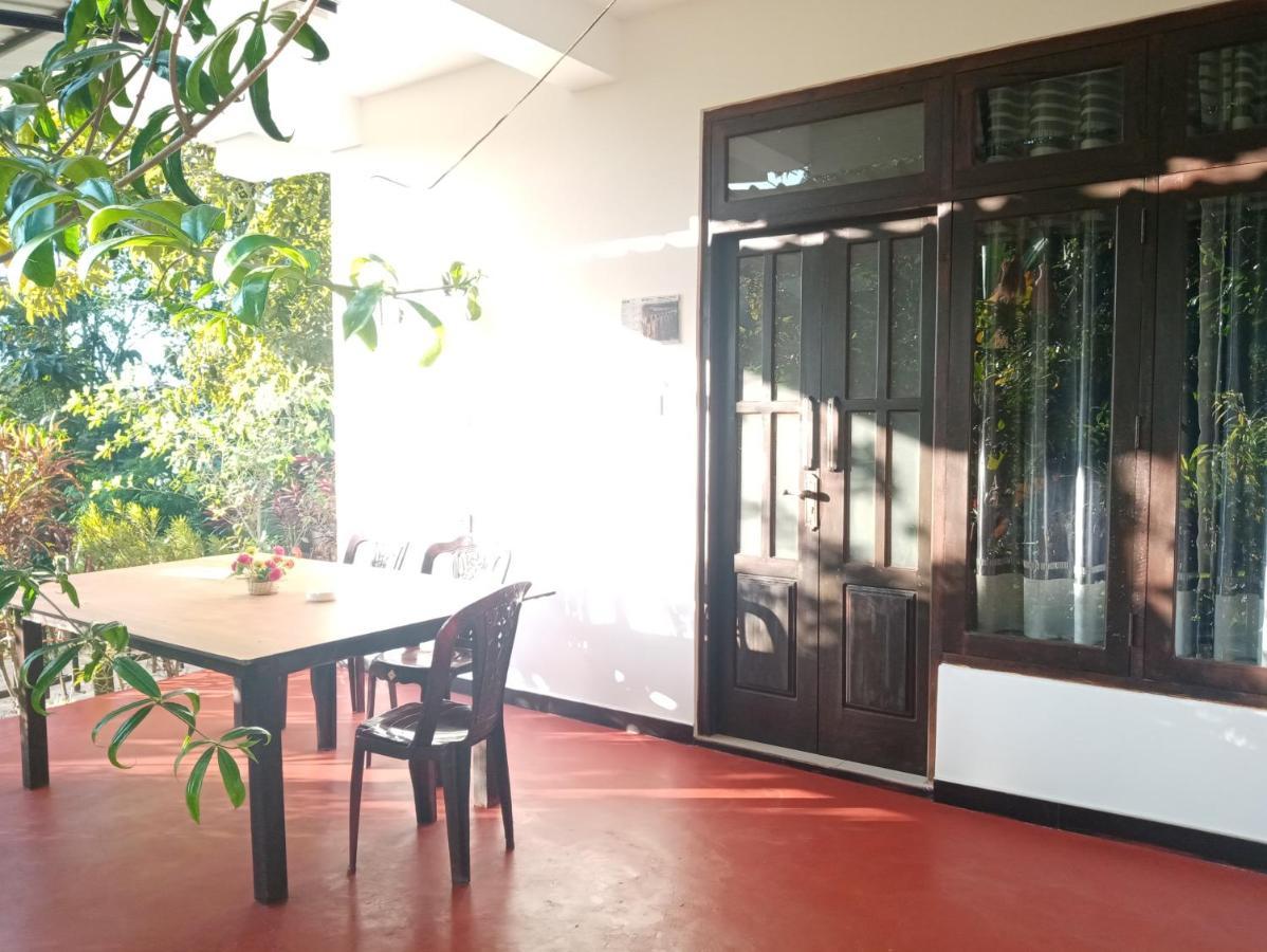 Littleadems View Bed & Breakfast Ела Екстериор снимка